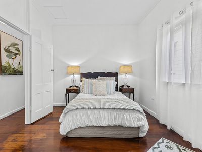 12 Inwood Street, Wooloowin