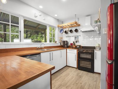 10 Prebble Grove, Naenae
