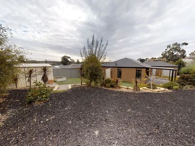 7 Freeman Drive, Kangaroo Flat