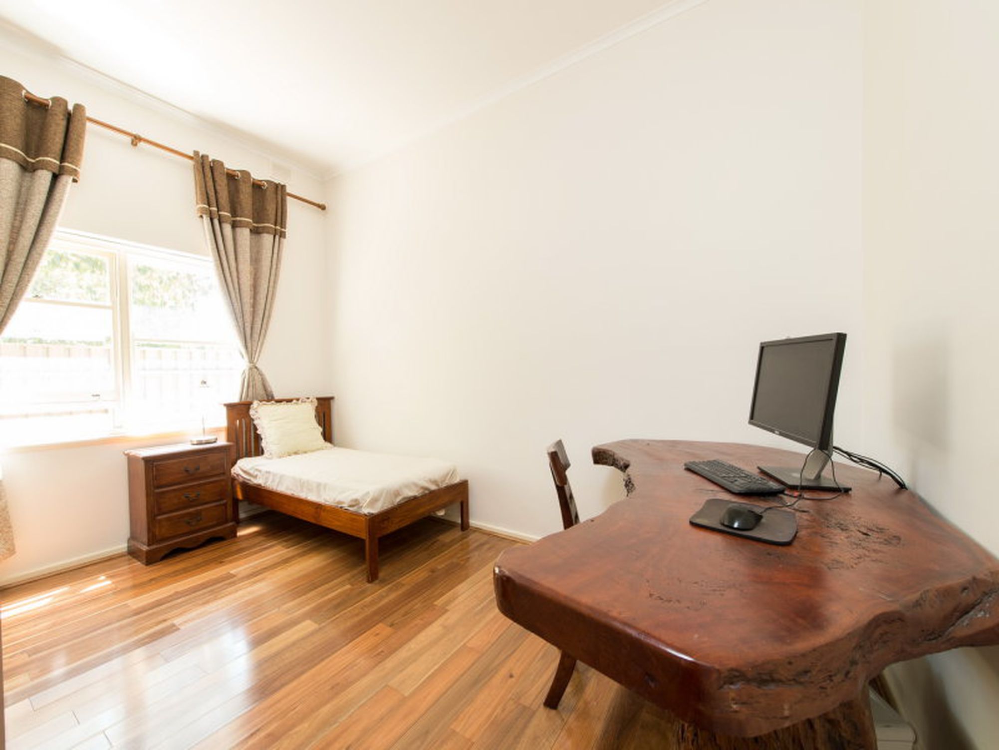 155 Sixth Avenue, Royston Park