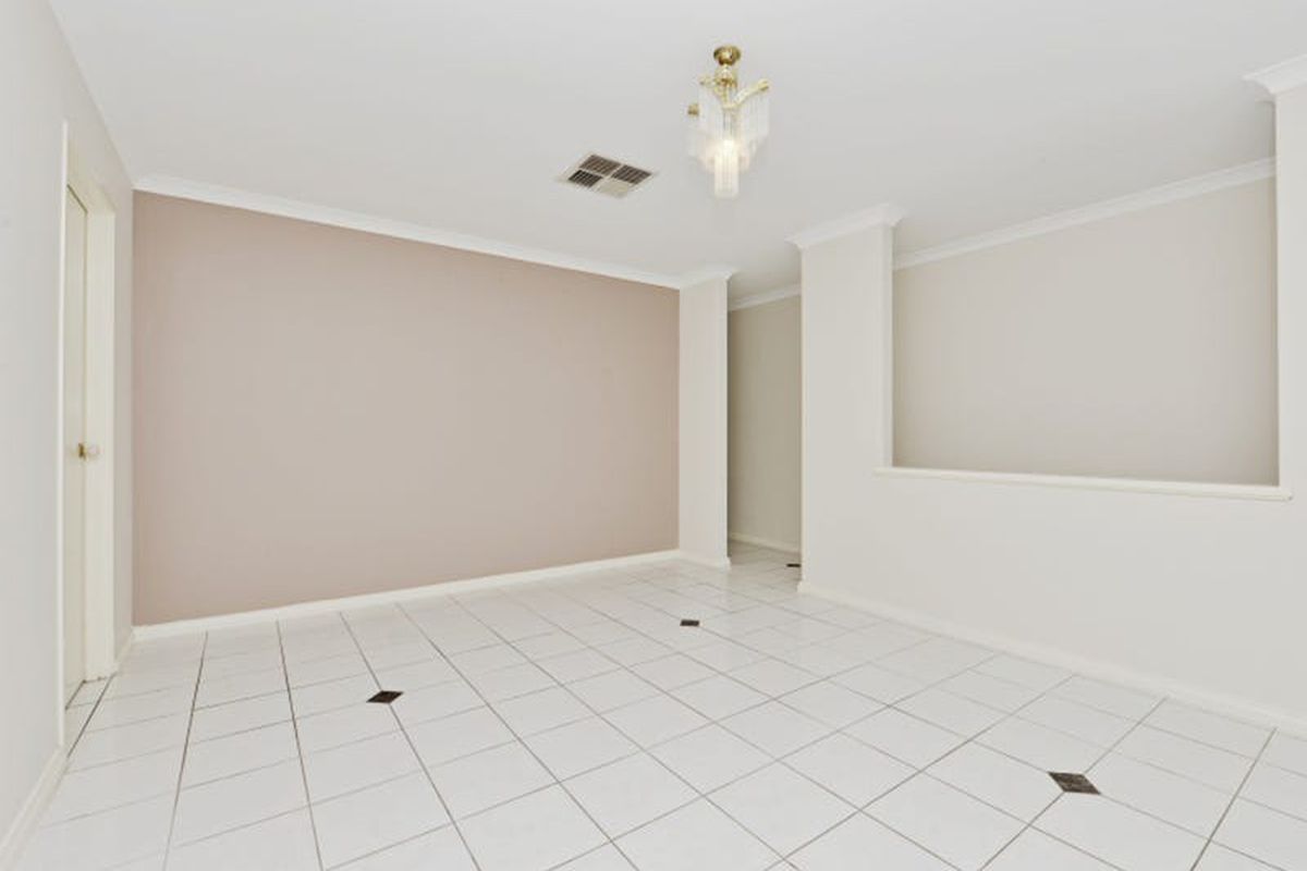 7 Jamaica Crossing, Langford