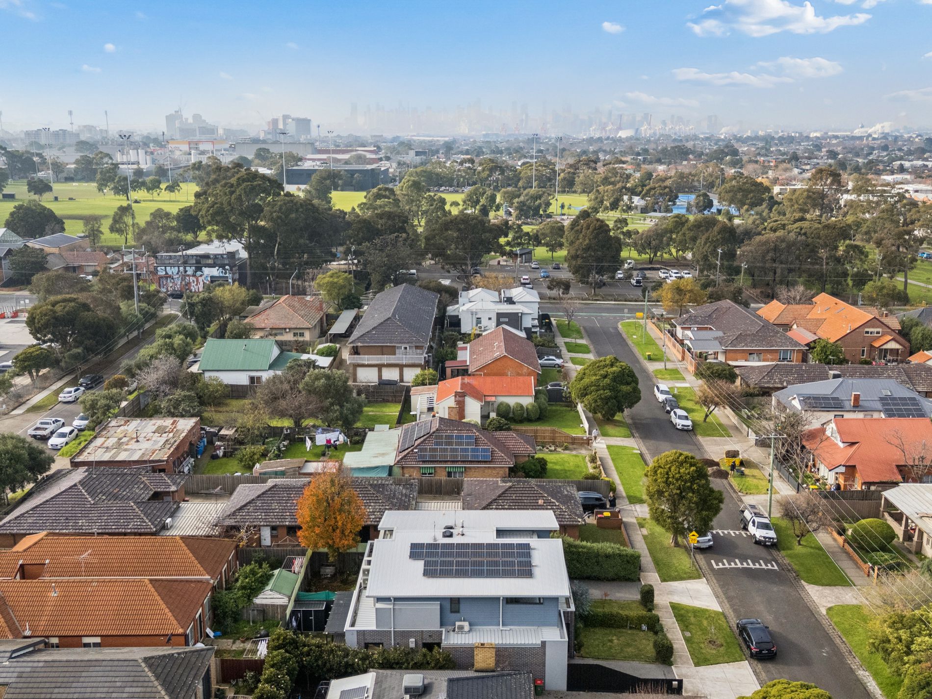 8B Waiora Parade, West Footscray