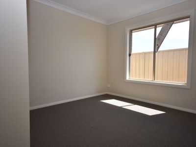 6 Graza Avenue, Dubbo