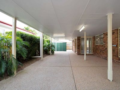 16 Frank Cowley Drive, Glenella