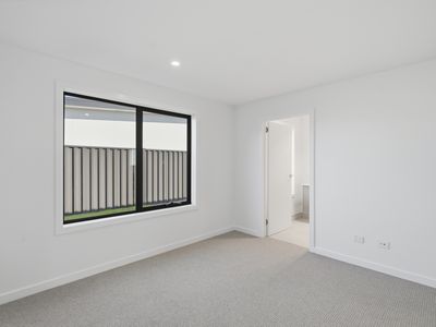 2 / 8 Imogen Court, Legana