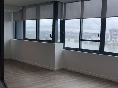 1602 / 11 Wentworth Place, Wentworth Point