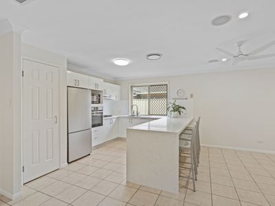 19 Leichhardt Cct, Forest Lake