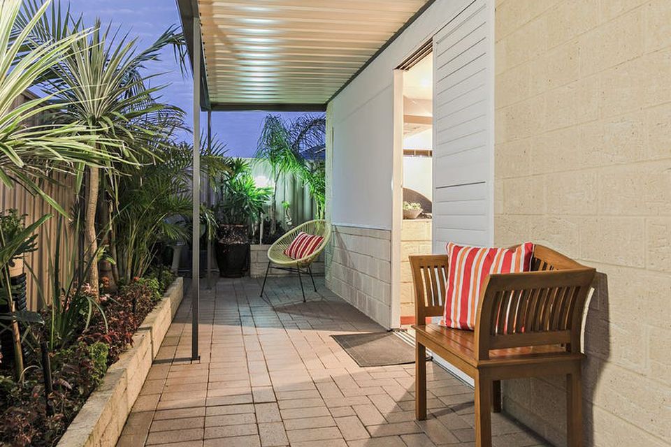19 Icelandic Meander , Baldivis