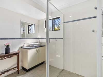 9 Priors Pocket Road, Pacific Heights