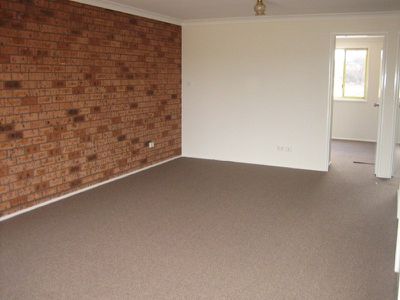 2 / 122A Tongarra Road, Albion Park