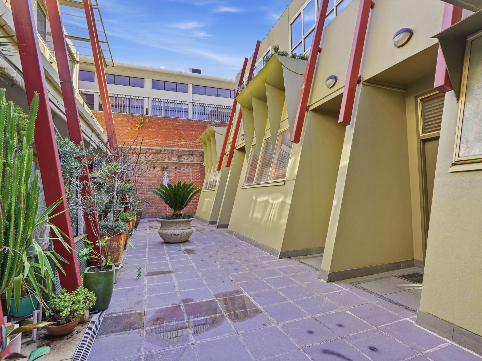8 / 561 Spencer Street, West Melbourne