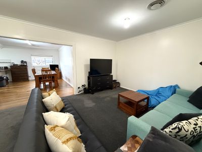 2 Wattle Road, Hanwood