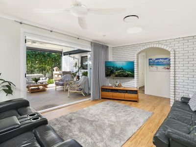 27 Amarina Avenue, Mooloolaba