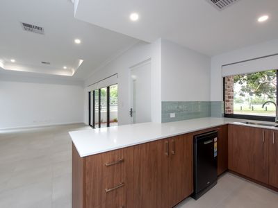 7B Hailsham Rd, Nollamara