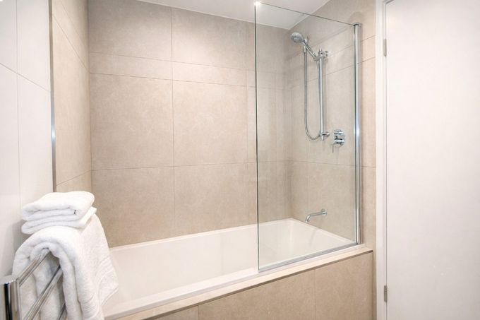 212 / 11 Waterside Retreat, Birtinya