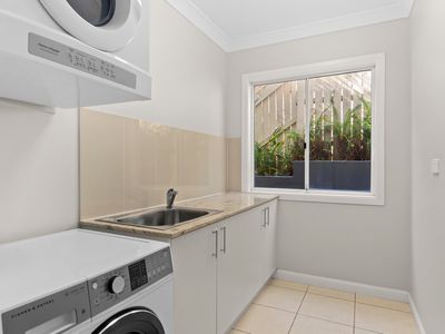 77 Stanley Terrace, Taringa