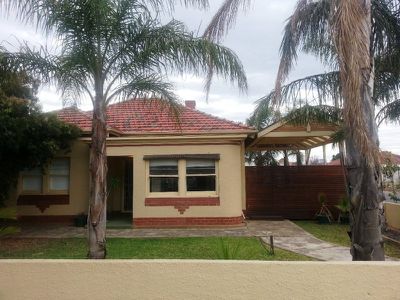 2 Moorland Avenue, Beverley