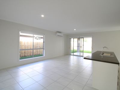 23 Douglas Dr, Jimboomba
