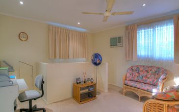 2 / 11 Hood Court, Berwick