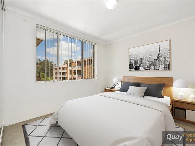 42 / 3 Riverpark Dr, Liverpool