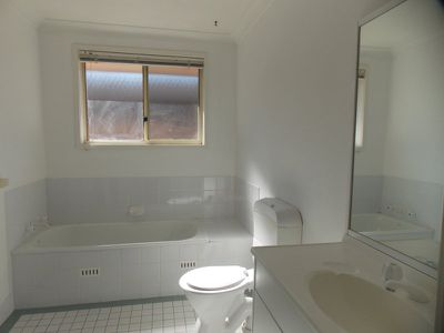 11B Woodview Avenue, Lisarow