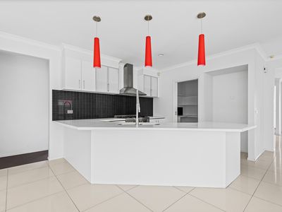 35 Bradshaw Ave, Craigieburn