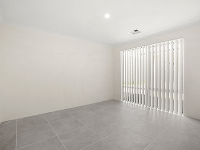 16 Minjary Loop, Baldivis