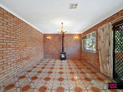 16 Fairmount Crescent, Karabar