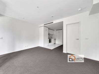 200 / 18 Waterview Walk, Docklands