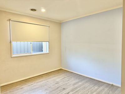 808 Armstrong Road, Manor Lakes