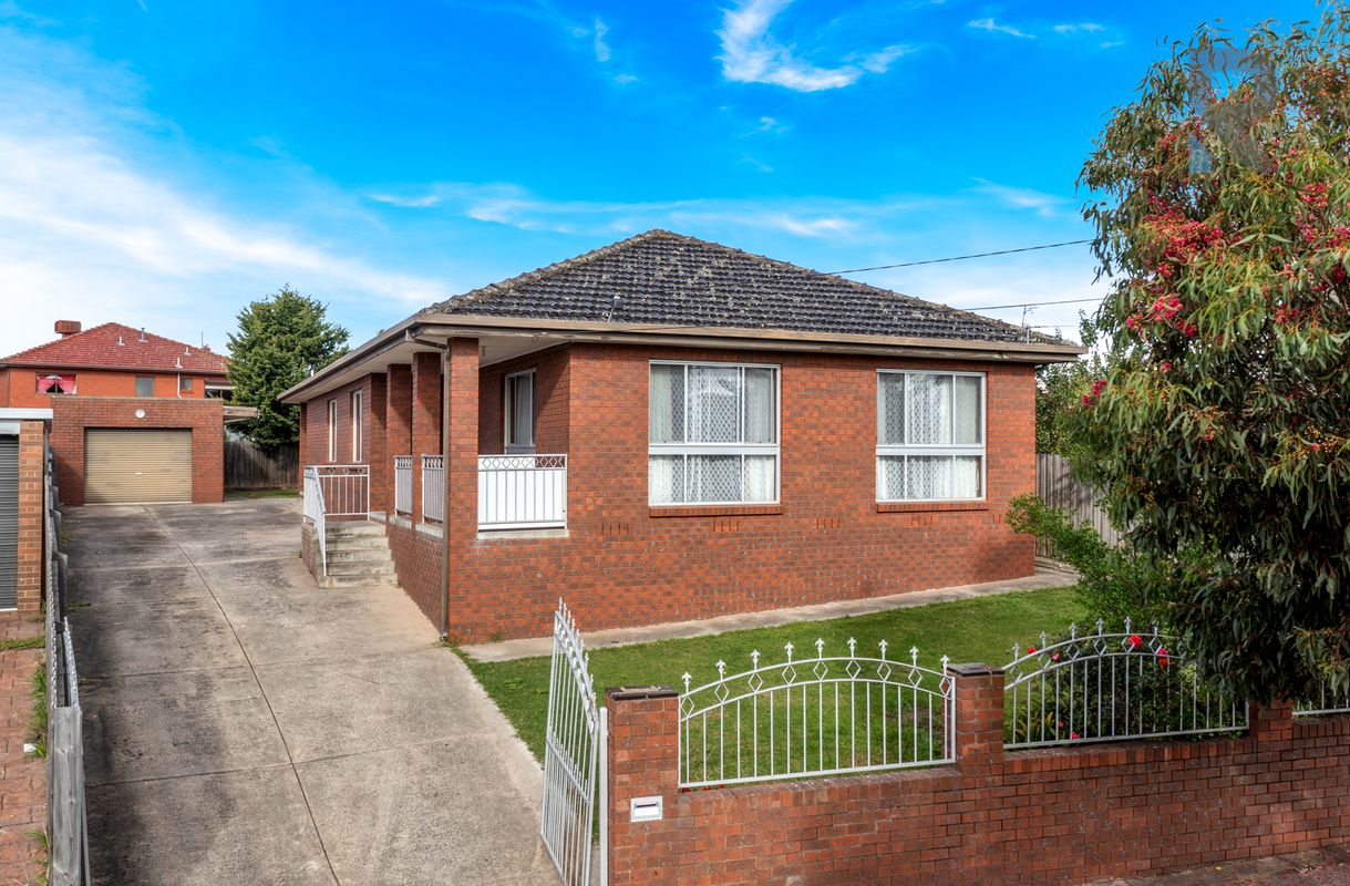 30 Glencairn Crescent, Broadmeadows