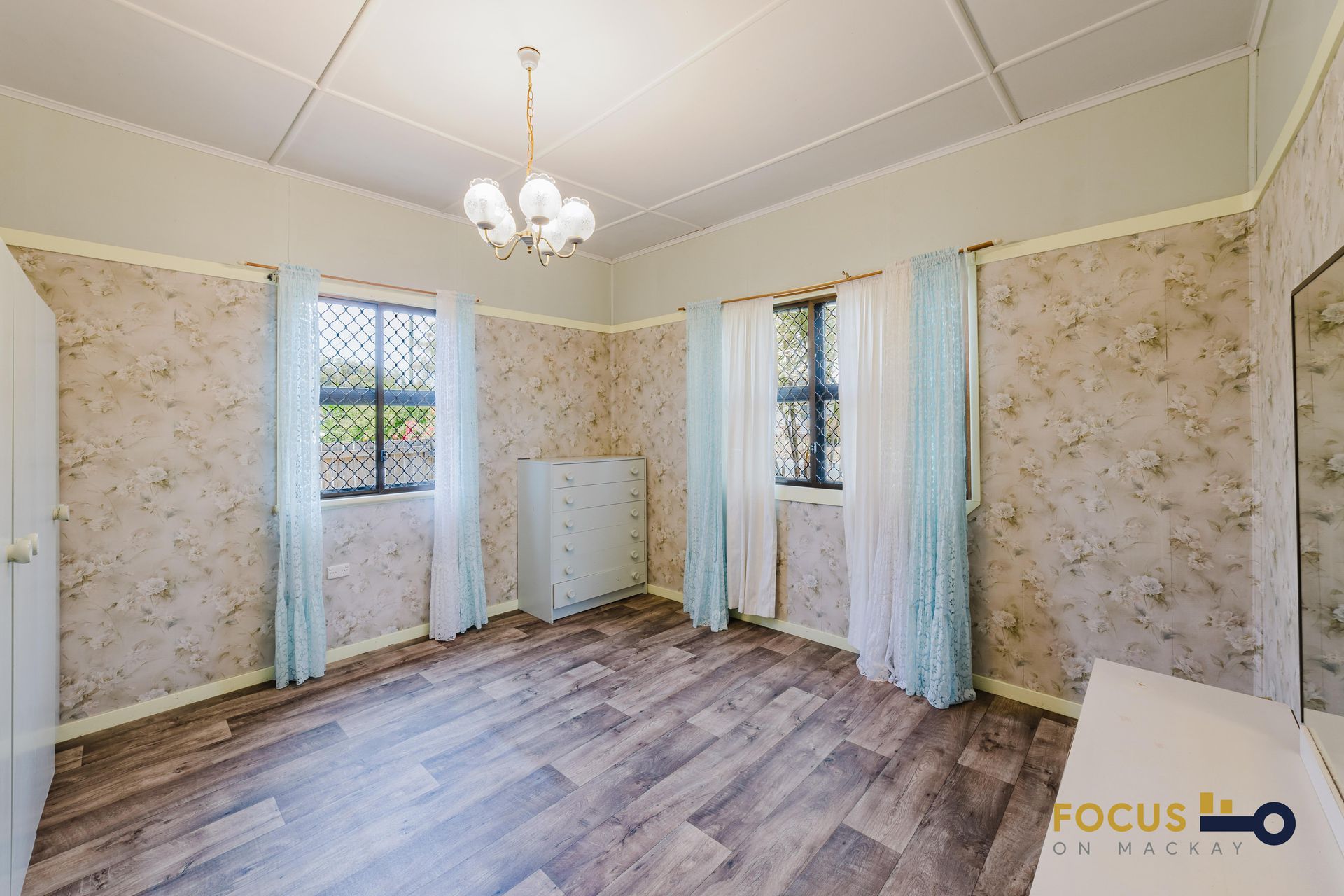 House / 14 Lynch Street, East Mackay