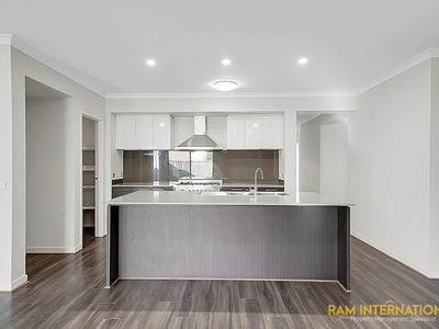 12 Yaleri Rise, Werribee