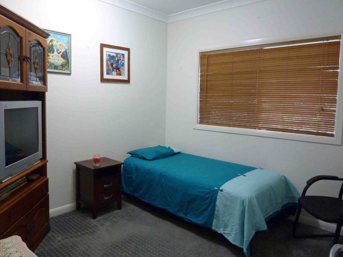 26 Montgomery Close, Atherton