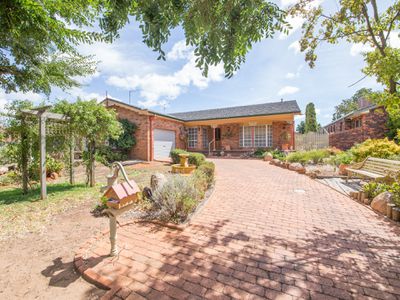 30 Alder Place, Dubbo