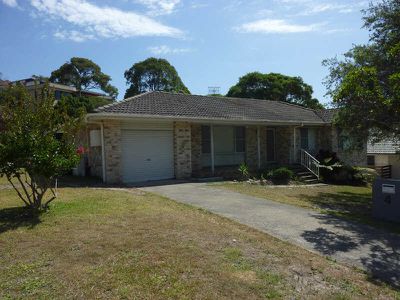 4 Avon Place, Forster