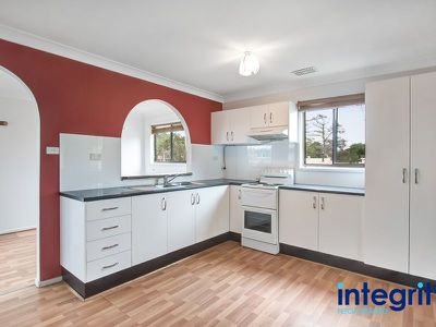 24 Audrey Avenue, Basin View