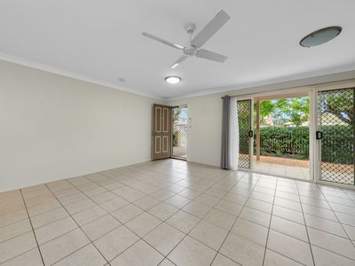 2 / 94 Bride Street, Wynnum