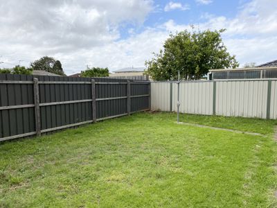 1 / 202 Werribee Street North, Werribee