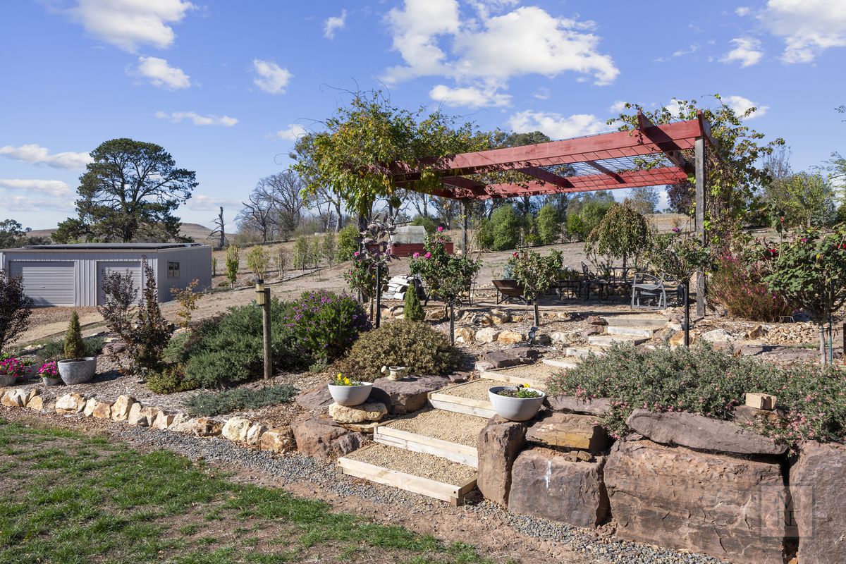 24 Lomandra Way, Mansfield
