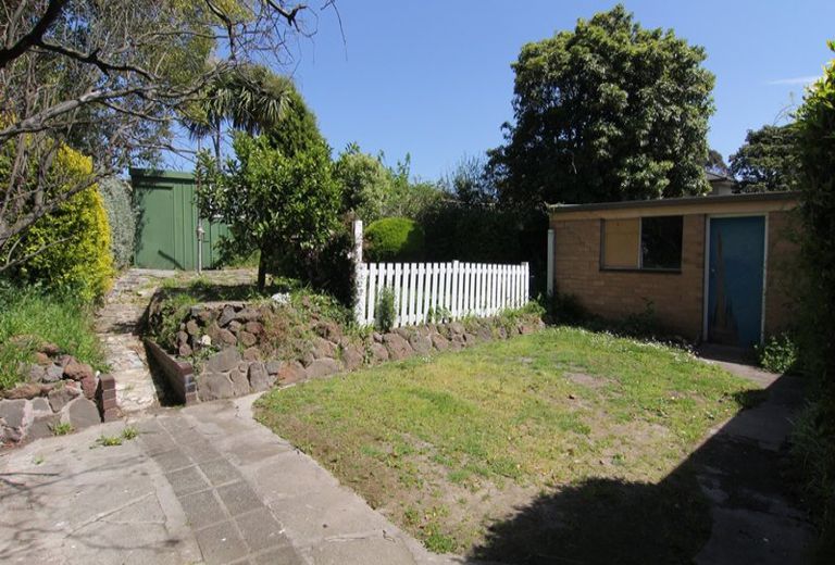 6 Pickford Street, Burwood East