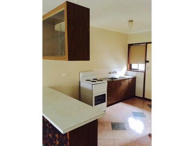 2 / 51 Morris Road, Hoppers Crossing