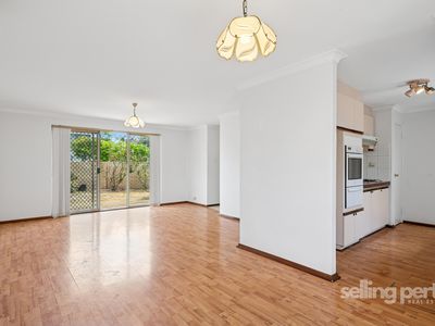 1 / 6 Mary Street, Como