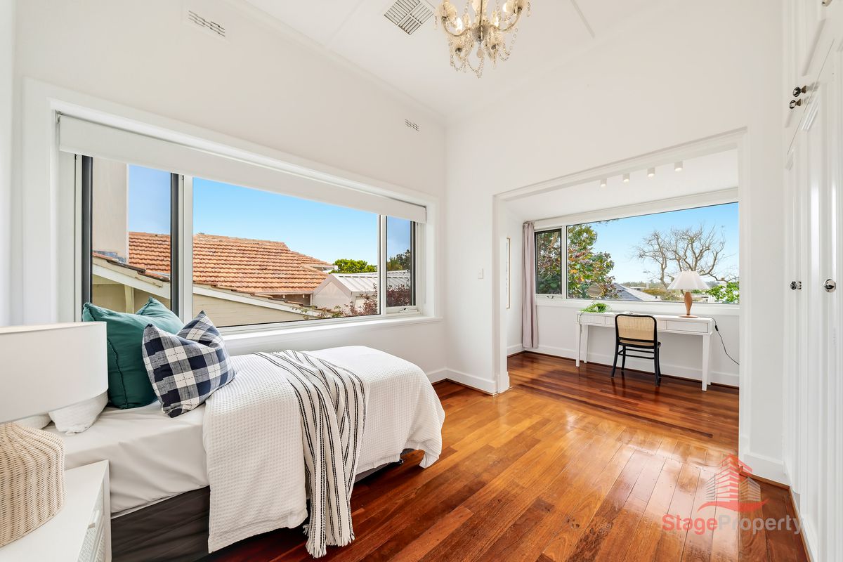 10 Cliff Road, Claremont
