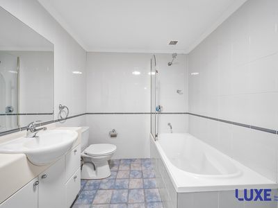 201 / 107 Canberra Avenue, Griffith