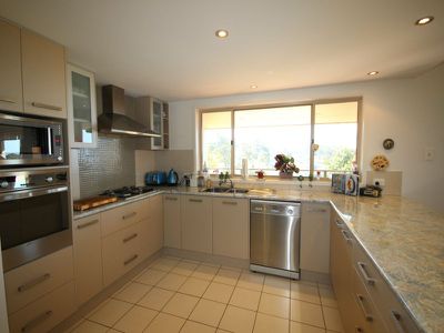 33B The Fairway, Tura Beach