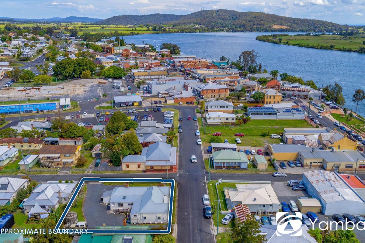 18-20 Clyde Street, Maclean