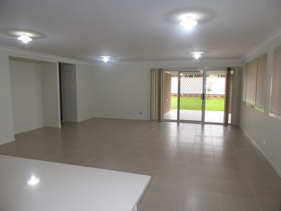 214 South Circuit, Oran Park