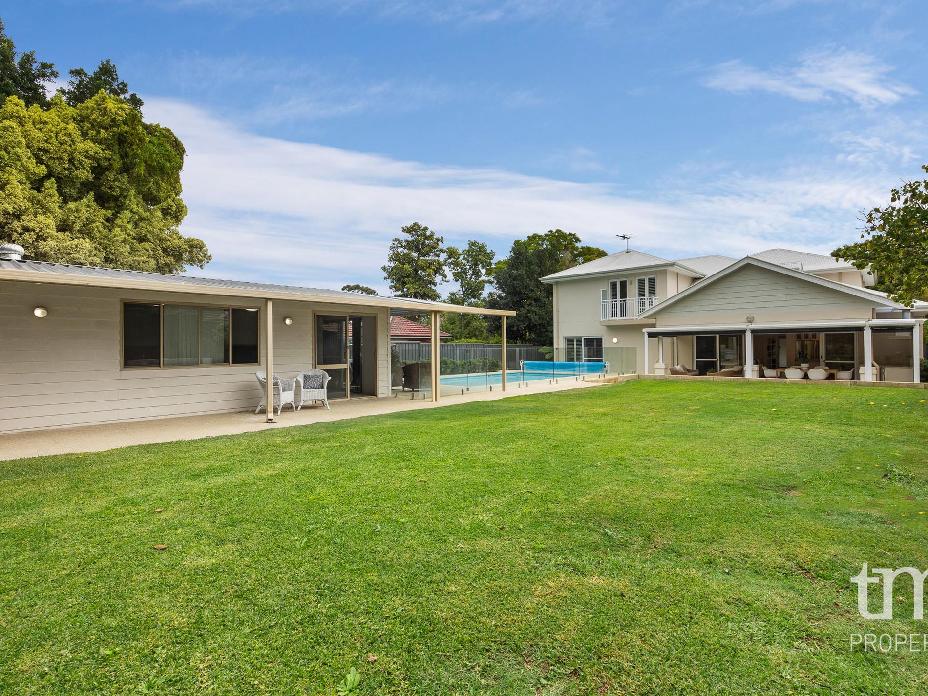 16 Baird Avenue, Nedlands