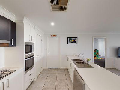 3 Hovea Court, Dubbo
